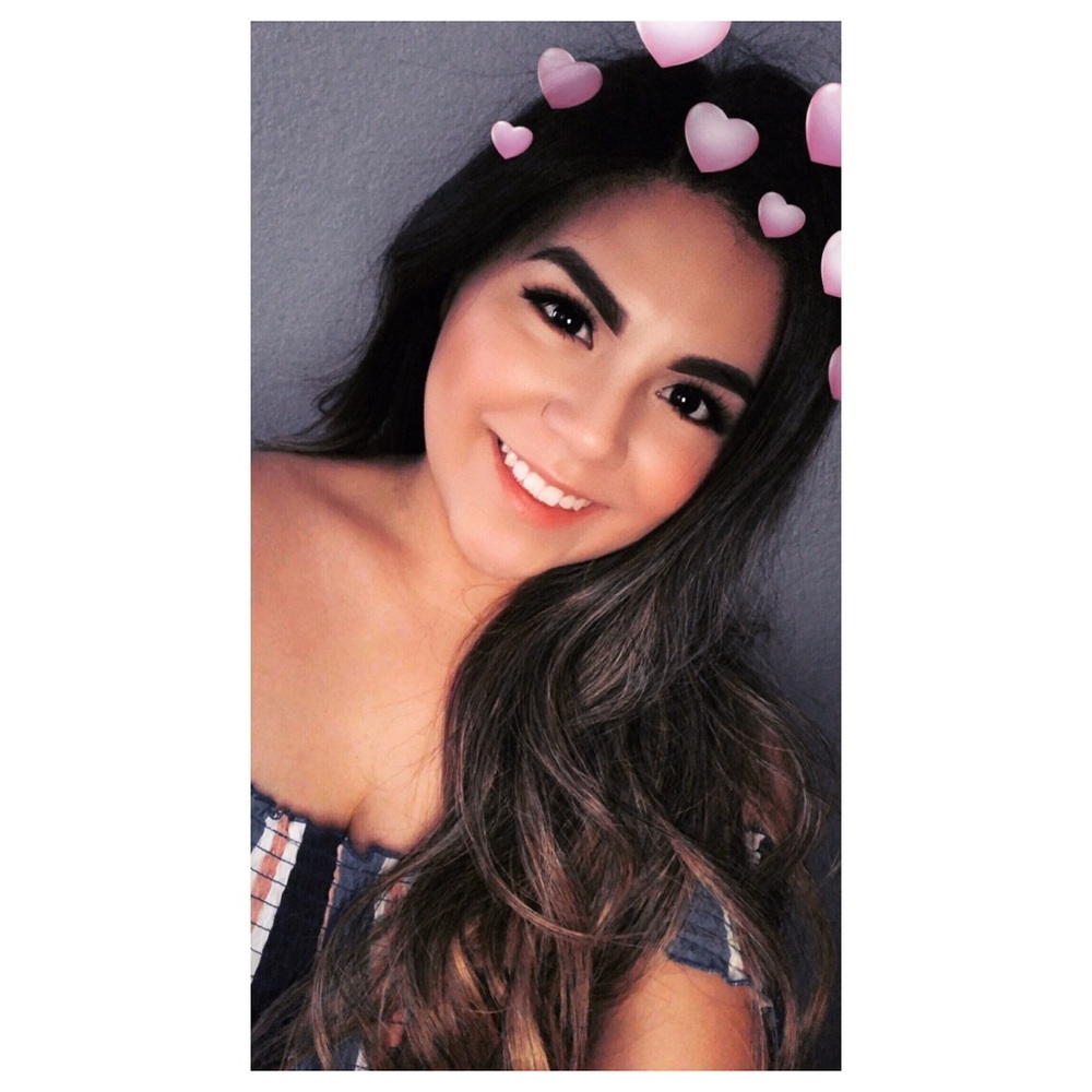 Meet your Posher, Odalis